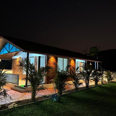 Вілла S K Farm Poinad Екстер'єр фото